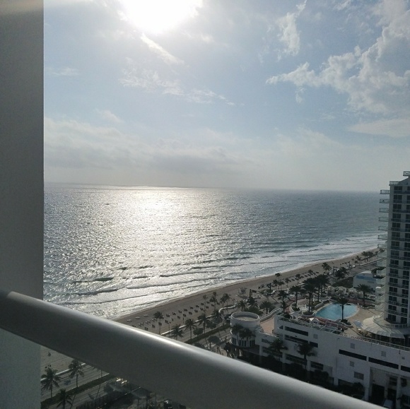 Meet your Posher, Shari - Picture 3 of 4